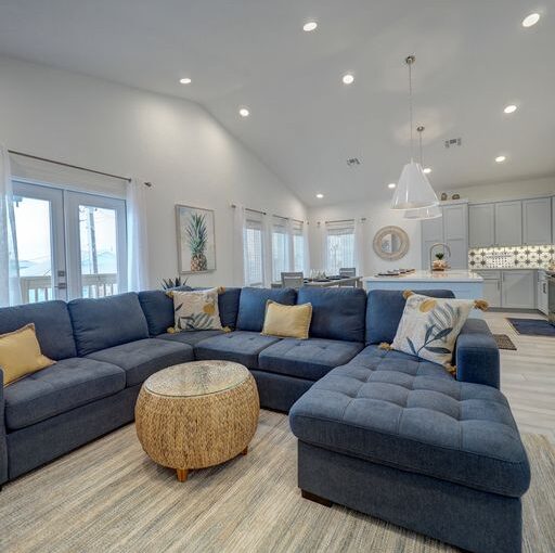 Beautiful new home located in the heart of Port A